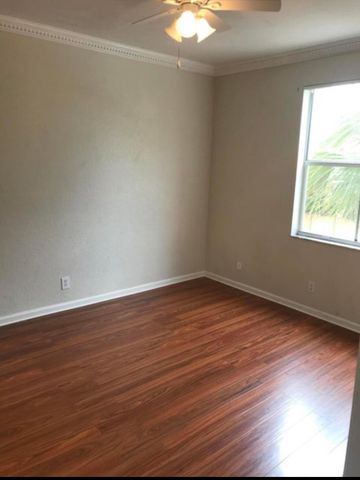 3545 Forest Hill Boulevard 2, Palm Springs, FL 33406