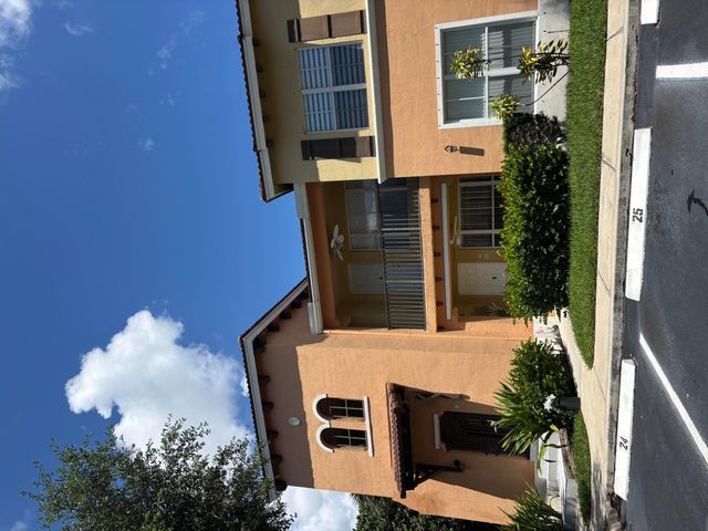 3545 Forest Hill Boulevard 2, Palm Springs, FL 33406