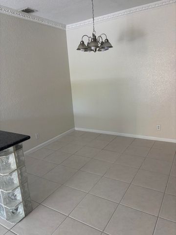 3545 Forest Hill Boulevard 2, Palm Springs, FL 33406