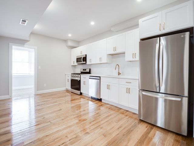 232 Saratoga St 2, Boston, MA 02128