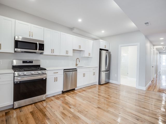 232 Saratoga St 2, Boston, MA 02128