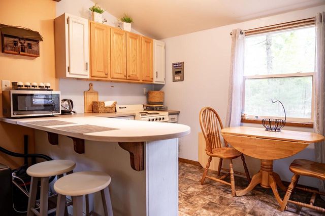 598 Badger Drive, Hancock, WI 54943