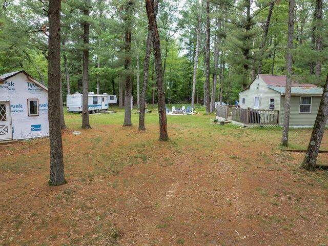 598 Badger Drive, Hancock, WI 54943