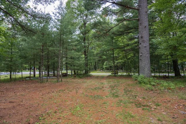 598 Badger Drive, Hancock, WI 54943