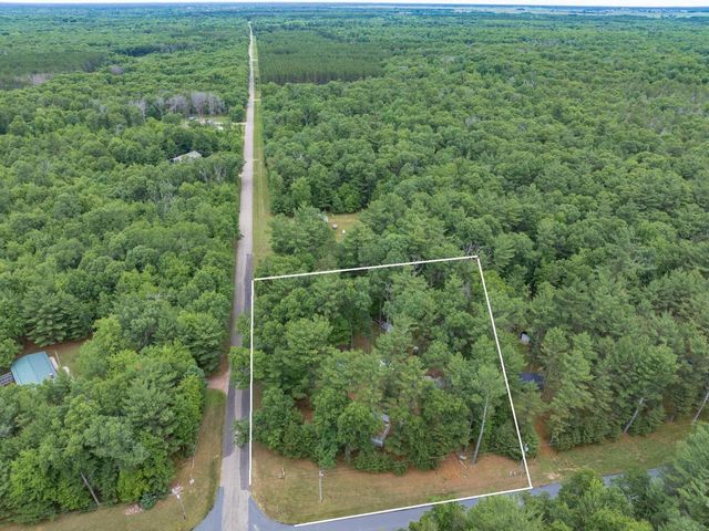 598 Badger Drive, Hancock, WI 54943