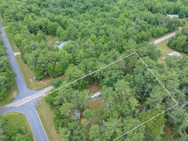 598 Badger Drive, Hancock, WI 54943