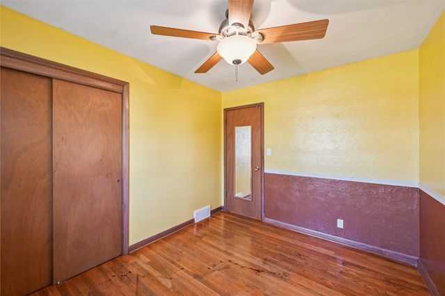 615 27th Street NW, Cedar Rapids, IA 52405