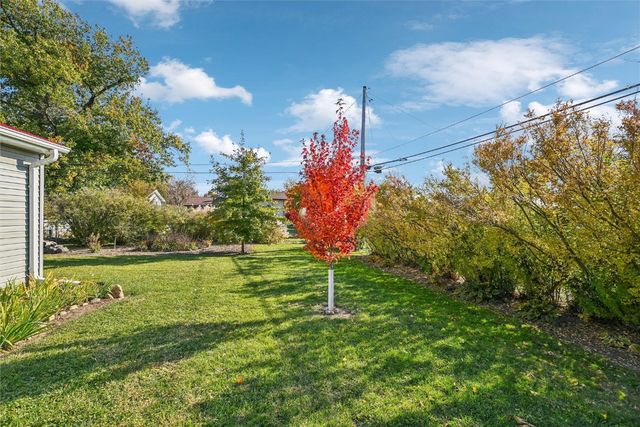 615 27th Street NW, Cedar Rapids, IA 52405