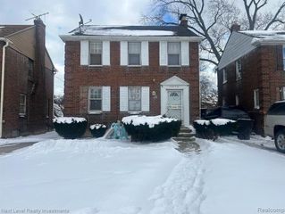 10390 Somerset Avenue, Detroit, MI 48224