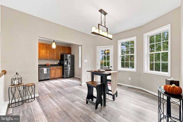 1008 ARROWHEAD RD, Front Royal, VA 22630