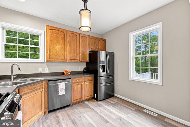 1008 ARROWHEAD RD, Front Royal, VA 22630