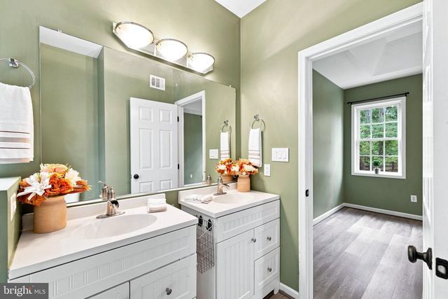 1008 ARROWHEAD RD, Front Royal, VA 22630