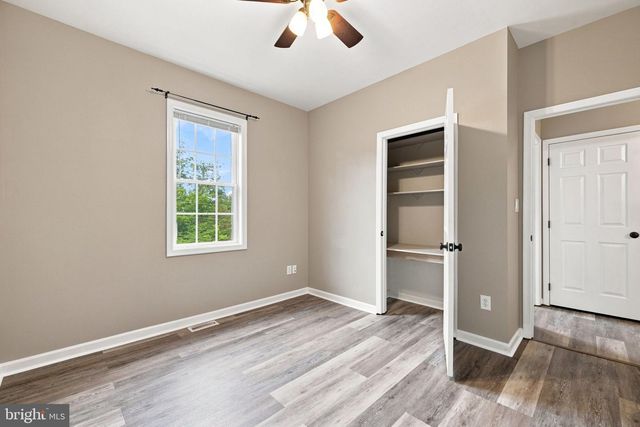 1008 ARROWHEAD RD, Front Royal, VA 22630