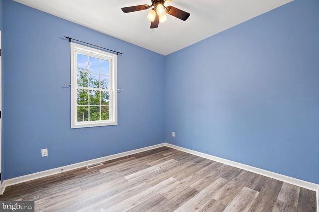1008 ARROWHEAD RD, Front Royal, VA 22630