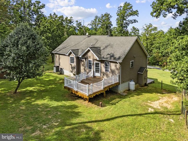 1008 ARROWHEAD RD, Front Royal, VA 22630