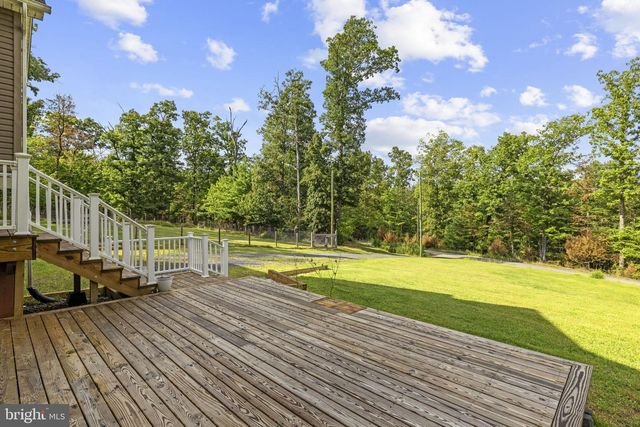 1008 ARROWHEAD RD, Front Royal, VA 22630