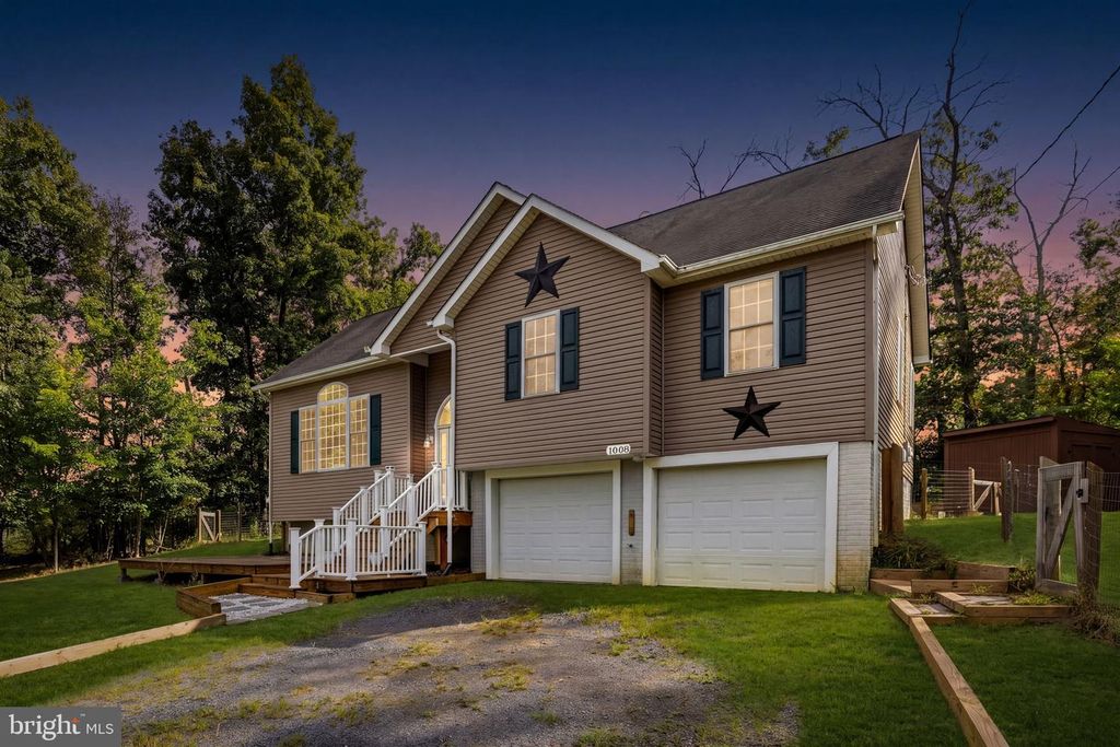 1008 ARROWHEAD RD, Front Royal, VA 22630