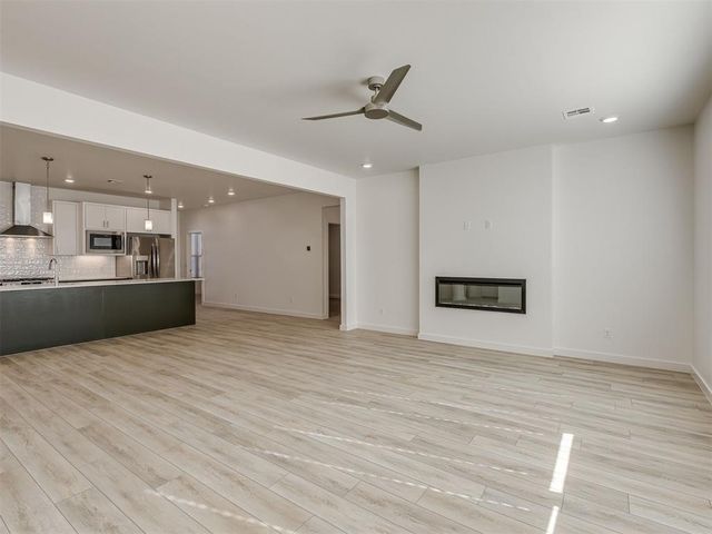 4220 NW 180th Street, Edmond, OK 73012