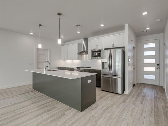 4220 NW 180th Street, Edmond, OK 73012