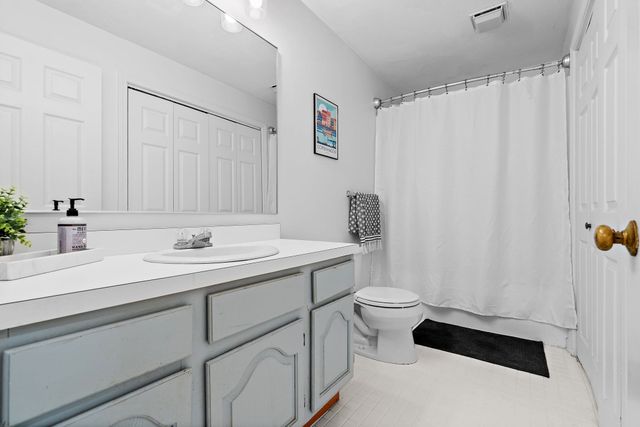 111 Brigham St 27B, Hudson, MA 01749