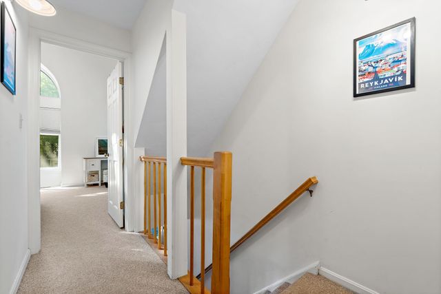 111 Brigham St 27B, Hudson, MA 01749