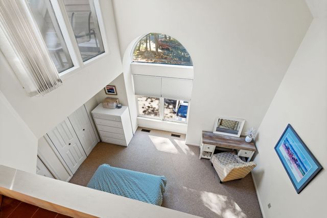 111 Brigham St 27B, Hudson, MA 01749