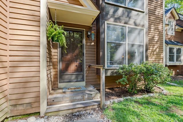 111 Brigham St 27B, Hudson, MA 01749
