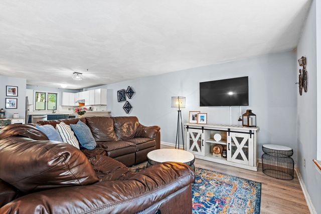 111 Brigham St 27B, Hudson, MA 01749