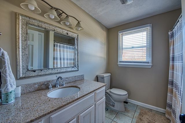 11 Antone Dr, Norton, MA 02766