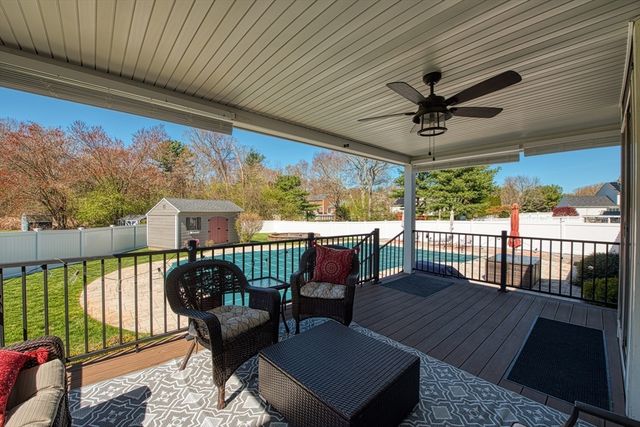 11 Antone Dr, Norton, MA 02766