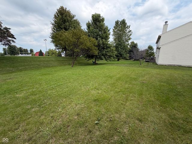 12072 Raiders Boulevard, Fishers, IN 46037