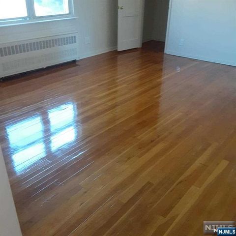 411 Main, Fort Lee, NJ 07024