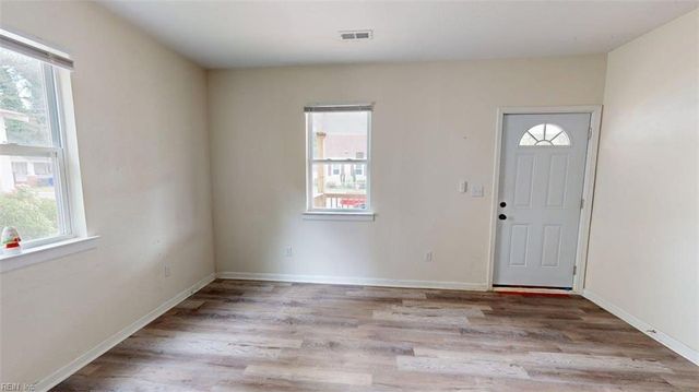546 3rd AVE, Suffolk, VA 23434