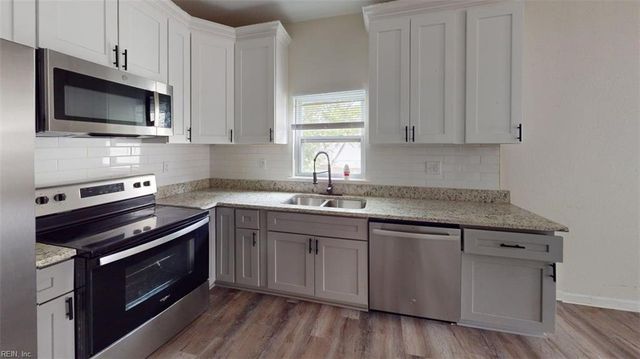546 3rd AVE, Suffolk, VA 23434