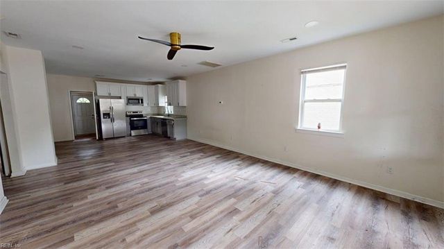 546 3rd AVE, Suffolk, VA 23434