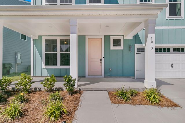 1013 Field Sparrow Drive, Ravenel, SC 29470
