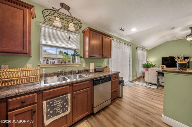 6284 N WATER CRESS CIRCLE, Columbia, MO 65202