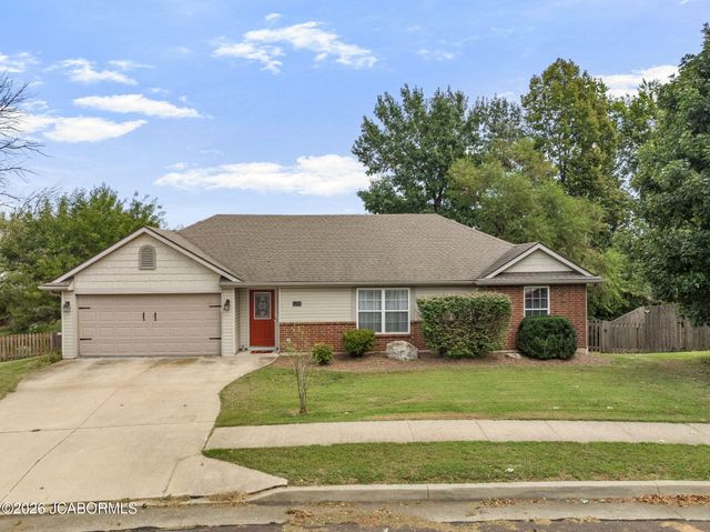 6284 N WATER CRESS CIRCLE, Columbia, MO 65202
