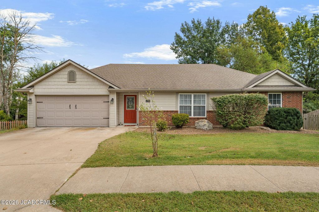 6284 N WATER CRESS CIRCLE, Columbia, MO 65202