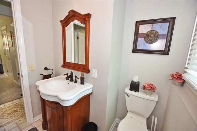 9 Little Spring Run, Perinton, NY 14450