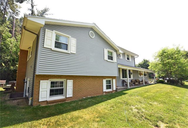 9 Little Spring Run, Perinton, NY 14450