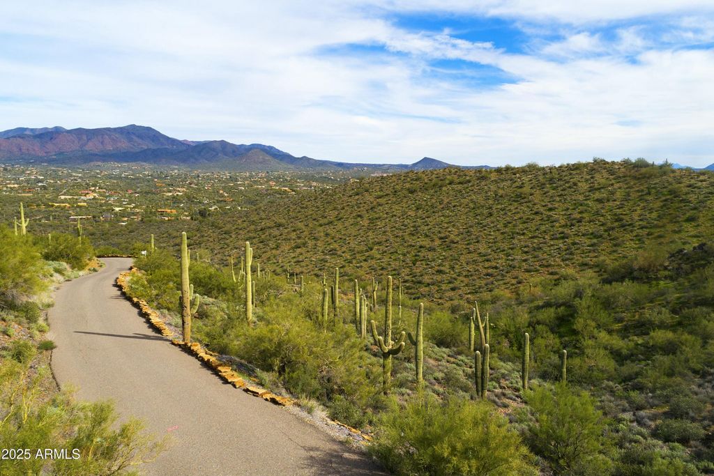 39334 N OLD STAGE Road -, Cave Creek, AZ 85331 — photo 3