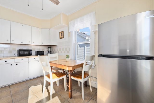 10 Braman Street 2, Newport, RI 02840