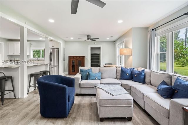 164 Paige Point Blf, Seabrook, SC 29940