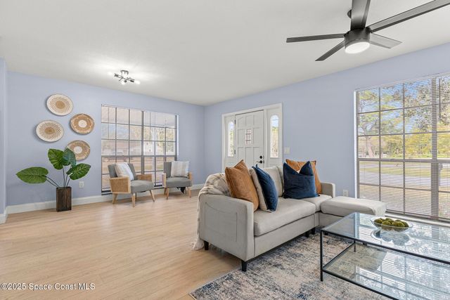 668 Thomas Jefferson Lane, Melbourne, FL 32904