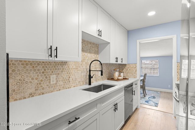 668 Thomas Jefferson Lane, Melbourne, FL 32904