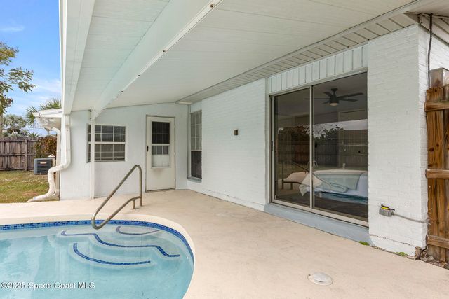 668 Thomas Jefferson Lane, Melbourne, FL 32904