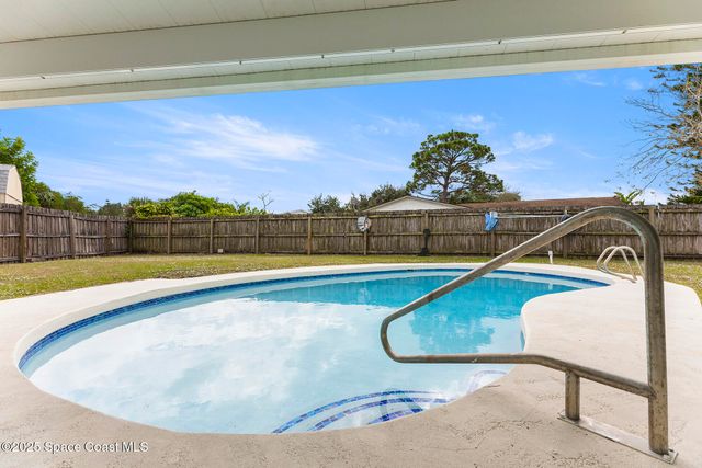 668 Thomas Jefferson Lane, Melbourne, FL 32904