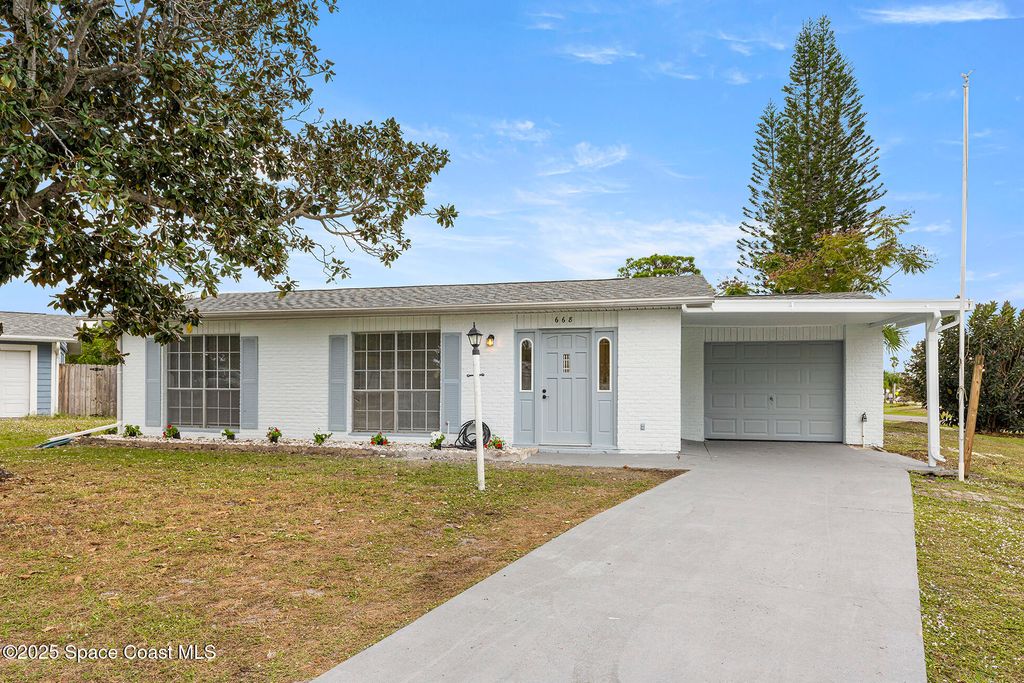 668 Thomas Jefferson Lane, Melbourne, FL 32904