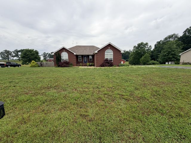 117 Taylor Ln, Lafayette, TN 37083
